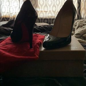 Christian Louboutin pumps size 38.5
